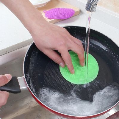 Щетка силиконовая двухсторонняя для мытья посуды 10 см.1 шт. ― cena-optom.ru - Всё по одной цене