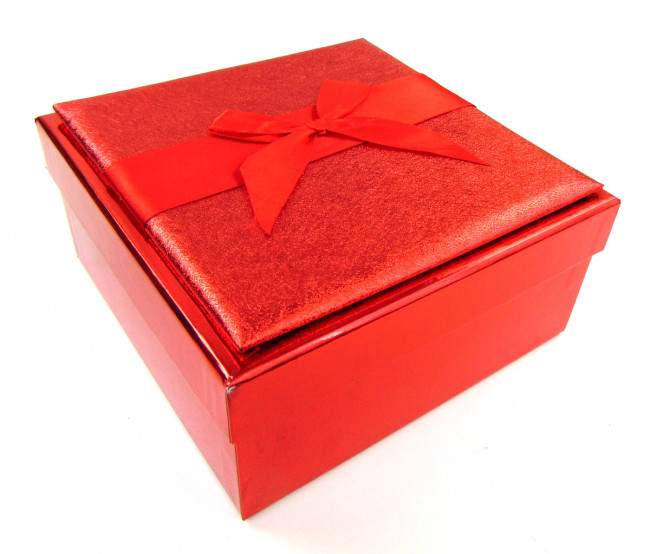 Коробка подарочная 9*20*20 см.