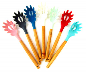 Ложка для спагетти силиконовая с деревянной ручкой 32 см.1 шт.