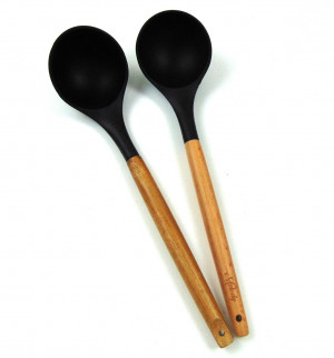 Половник силиконовый с деревянной ручкой Черный 30 см.1 шт.