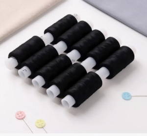 Нитки Черные  30 шт.намотка 200 м.40/2