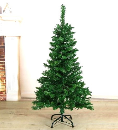 Елка с шишками и красными ягодами,крепление веток на крючках 150 см.1 шт.