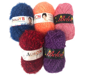 Пряжа в ассортименте с люрексом 100 гр.1 шт.