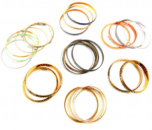 Набор женских браслетов