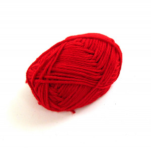 Пряжа красная 40-50 гр.