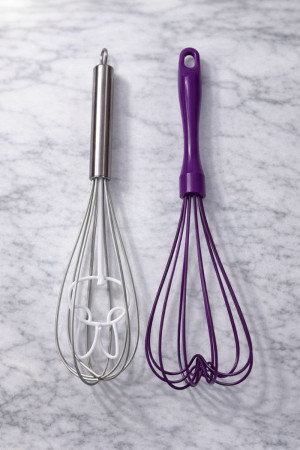 Венчик в ассортименте 26-31 см.1 шт.