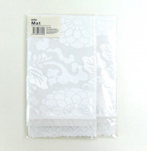 Салфетка на стол шелк+гипюр 37*45 см.1 шт.