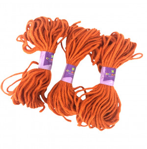 Пряжа оранжевая 10 гр.1 шт.