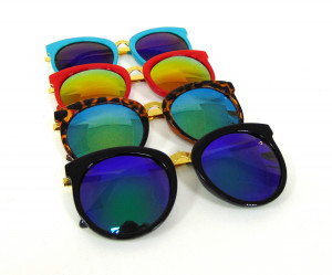 Очки солнцезащитные с металлическими дужками 1 шт.