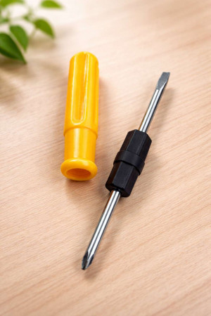 Отвертка двухсторонняя 17 см.1 шт.