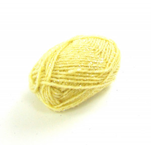 Пряжа с люрексом кремовая 30 гр.