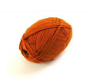 Пряжа светло-коричневая 40 гр.