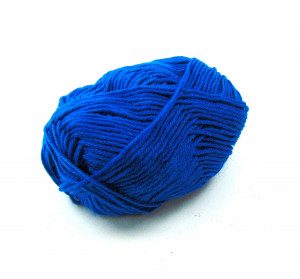 Пряжа синяя 12 гр.