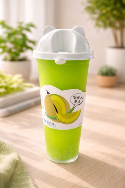 Напиток безалкогольный негазированный со вкусом киви  620 мл.