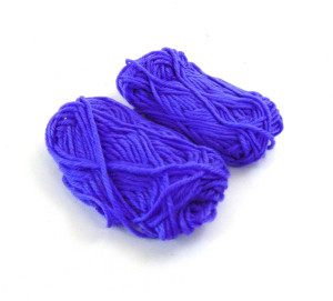 Пряжа сиреневая 12 гр.