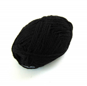Пряжа черная 20-30 гр.
