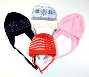 Шапка для девочек осенняя  в ассортименте 1 шт.