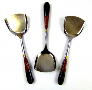 Лопатка металлическая  10*32 см.